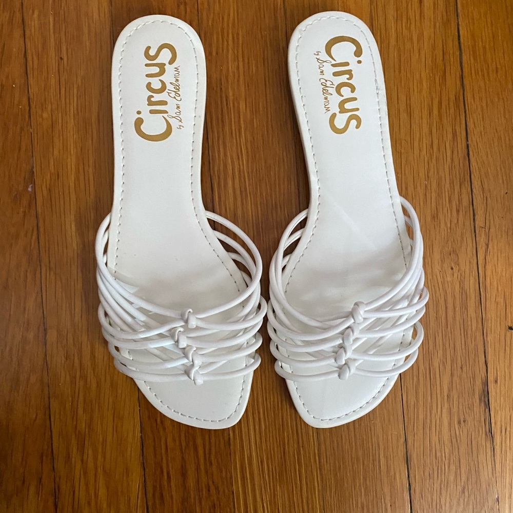 Circus by Sam Edelman Women’s Flat Sandals